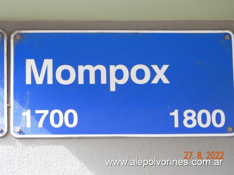 Foto: Constitución - Calle Mompox - Constitucion (Buenos Aires), Argentina