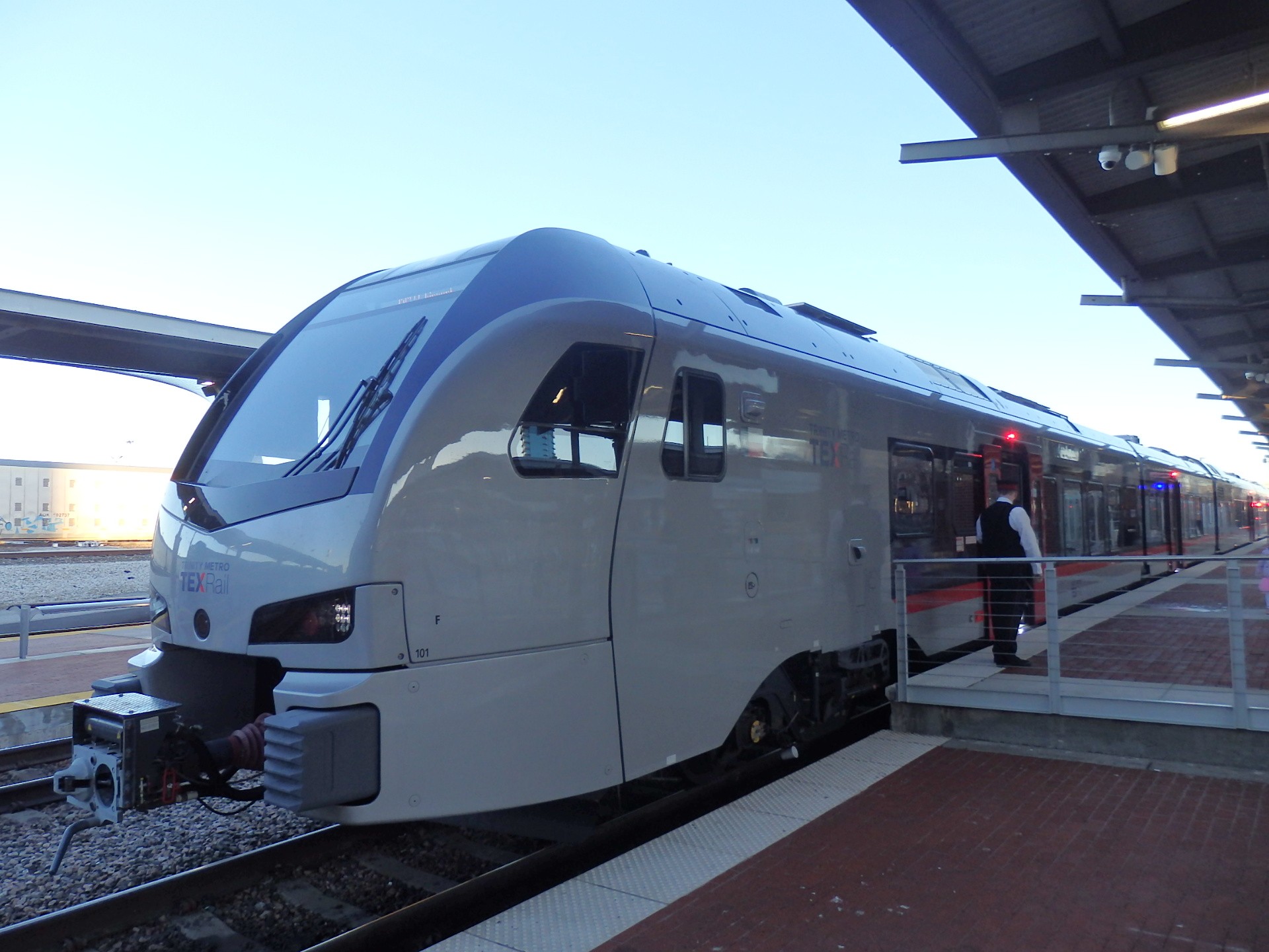 Foto: TEXRail, el tren al aeropuerto, inaugurado el 10 de enero de 2019 - Fort Worth (Texas), Estados Unidos