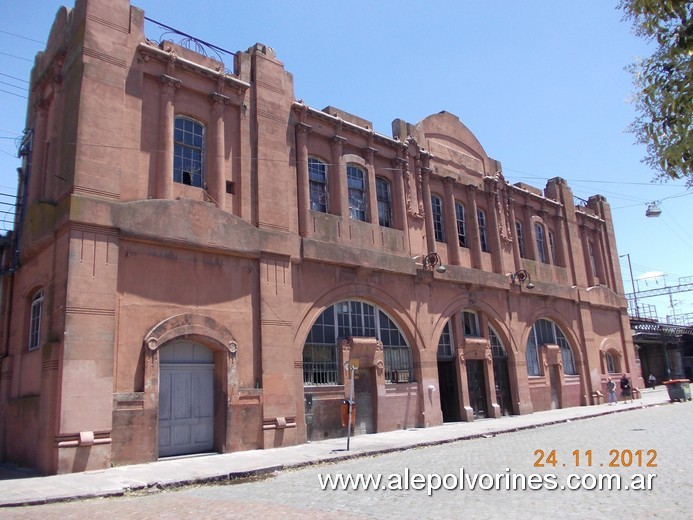 Foto: Estación Hipólito Yrigoyen - Barracas (Buenos Aires), Argentina