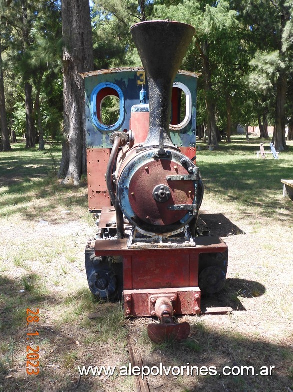 Foto: Colonia Valdense ROU - Locomotora Decauville - Colonia Valdense (Colonia), Uruguay