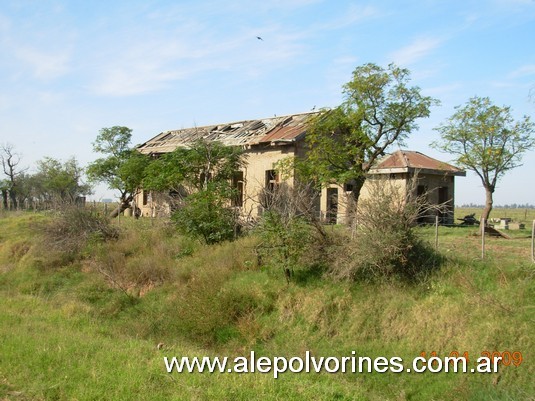 Foto Estación Los Laureles Los Laureles (Buenos Aires), Argentina
