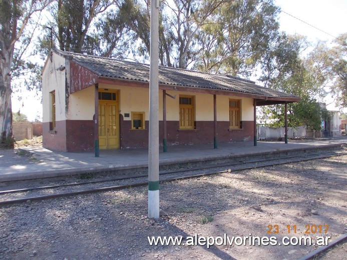 Foto: Estación Maquinista Verón - Los Lapachos (Jujuy), Argentina