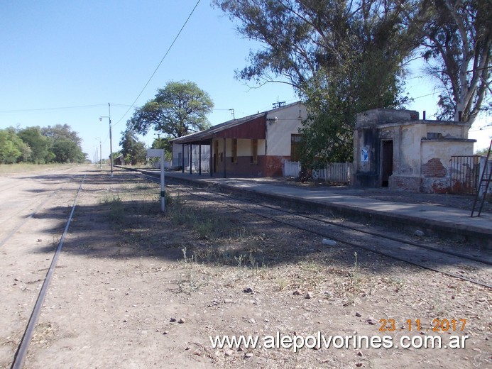 Foto: Estación Maquinista Verón - Los Lapachos (Jujuy), Argentina