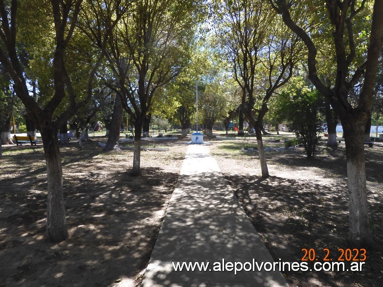 Foto: Pearson - Plaza - Pearson (Buenos Aires), Argentina