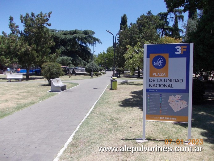Foto: Caseros - Plaza de la Unidad Nacional - Caseros (Buenos Aires), Argentina