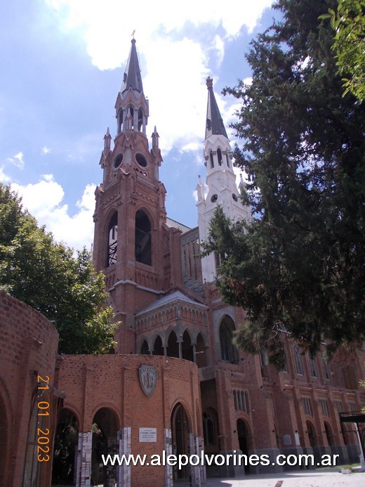 Foto: Santos Lugares - Santuario NS de Lourdes - Santos Lugares (Buenos Aires), Argentina