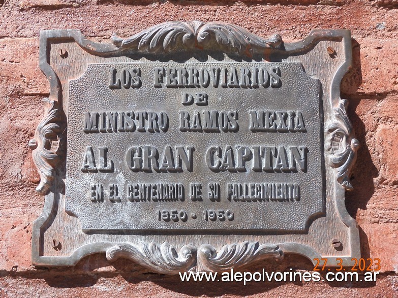 Foto: Ministro Ramos Mexia - Plaza San Martin - Ministro Ramos Mexia (Río Negro), Argentina