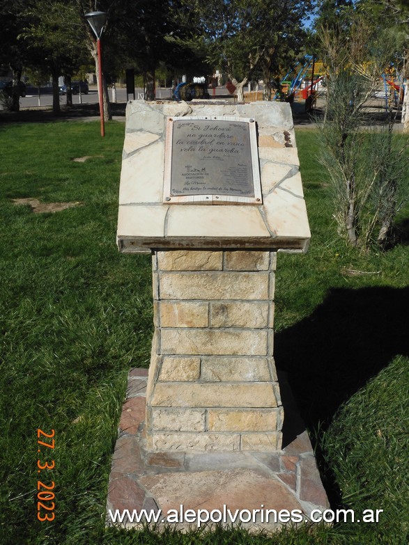 Foto: Los Menucos - Monumento a la Biblia - Los Menucos (Río Negro), Argentina