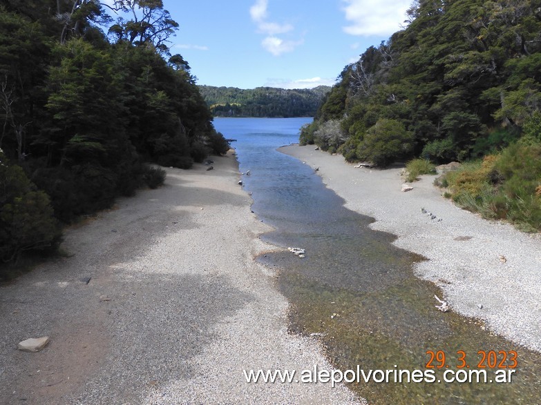 Foto: San Carlos de Bariloche - Arroyo La Angostura - San Carlos de Bariloche (Río Negro), Argentina