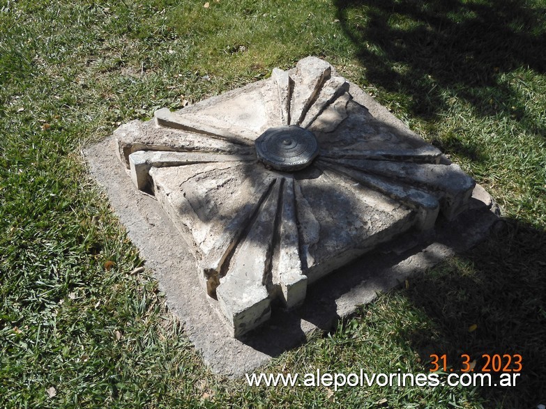 Foto: Piedra del Águila - Punto Nodal N°57 IGM - Piedra del Aguila (Neuquén), Argentina