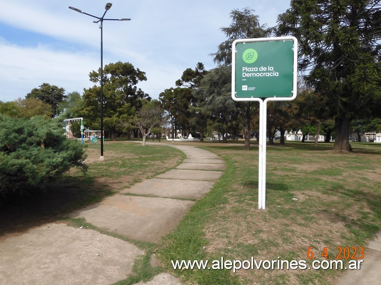 Foto: Venado Tuerto - Plaza de la Democracia - Venado Tuerto (Santa Fe), Argentina