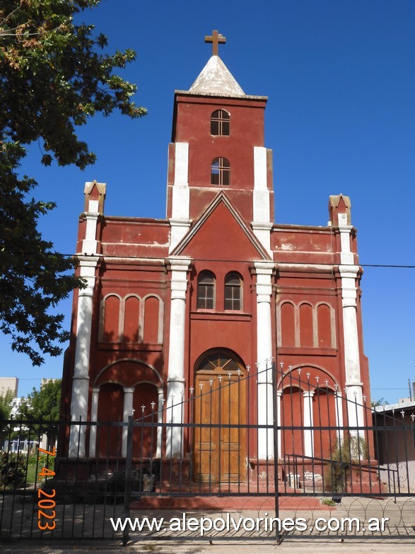 Foto: Cavanagh - Iglesia NS de Lujan - Cavanagh (Córdoba), Argentina