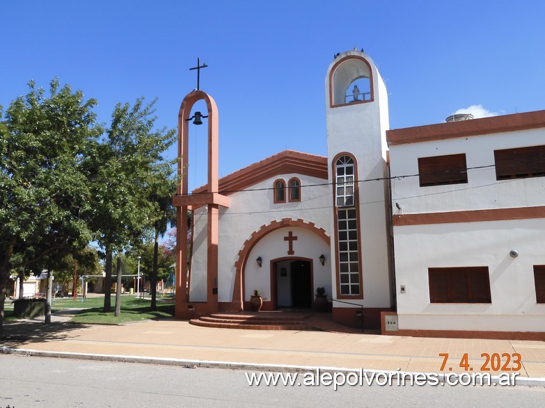 Foto: Guatimozin - Iglesia Virgen Niña - Guatimozin (Córdoba), Argentina