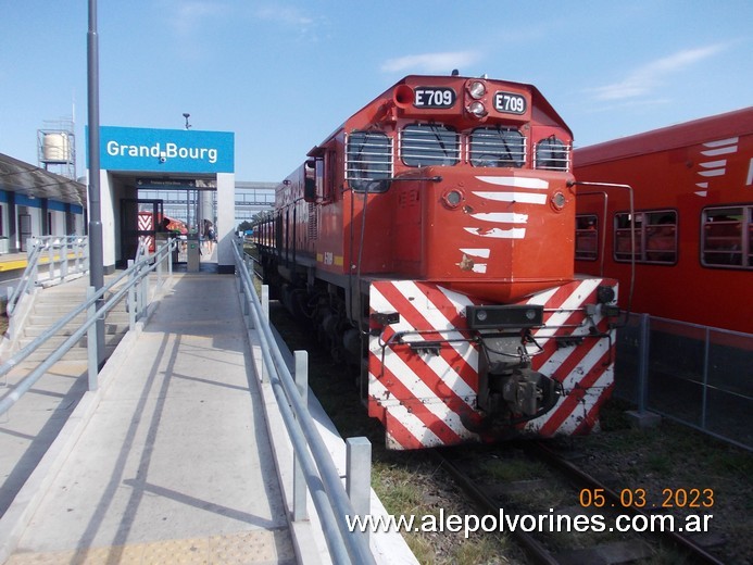 Foto: Estacion Grand Bourg - Grand Bourg (Buenos Aires), Argentina