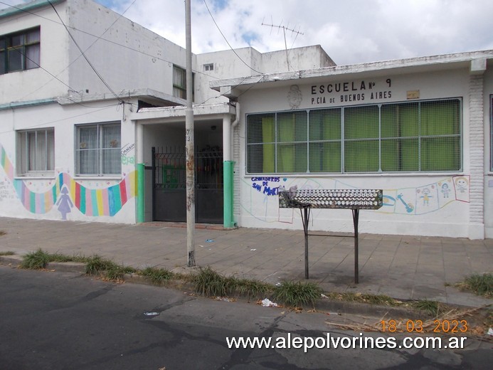 Foto: Caseros - Escuela N°9 - Caseros (Buenos Aires), Argentina