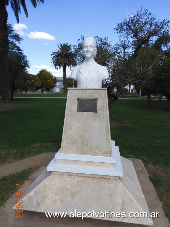 Foto: Coronel Baldissera - Busto Evita - General Baldissera (Córdoba), Argentina