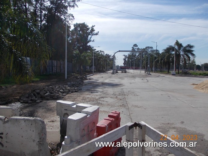 Foto: Los Polvorines - Paso bajo nivel - Los Polvorines (Buenos Aires), Argentina