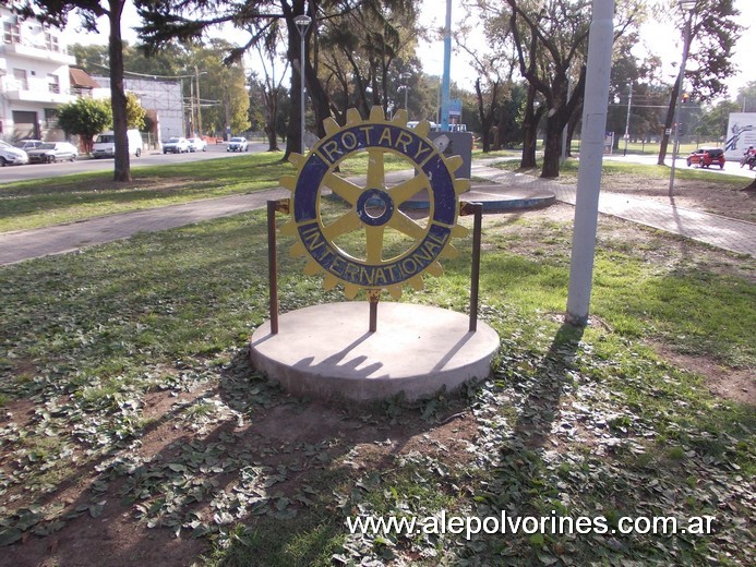 Foto: José Ingenieros - Paseo de los Granaderos - José Ingenieros (Buenos Aires), Argentina