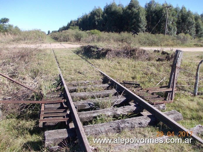 Foto: Apeadero Km 50 FCNEA - Ubajay (Entre Ríos), Argentina