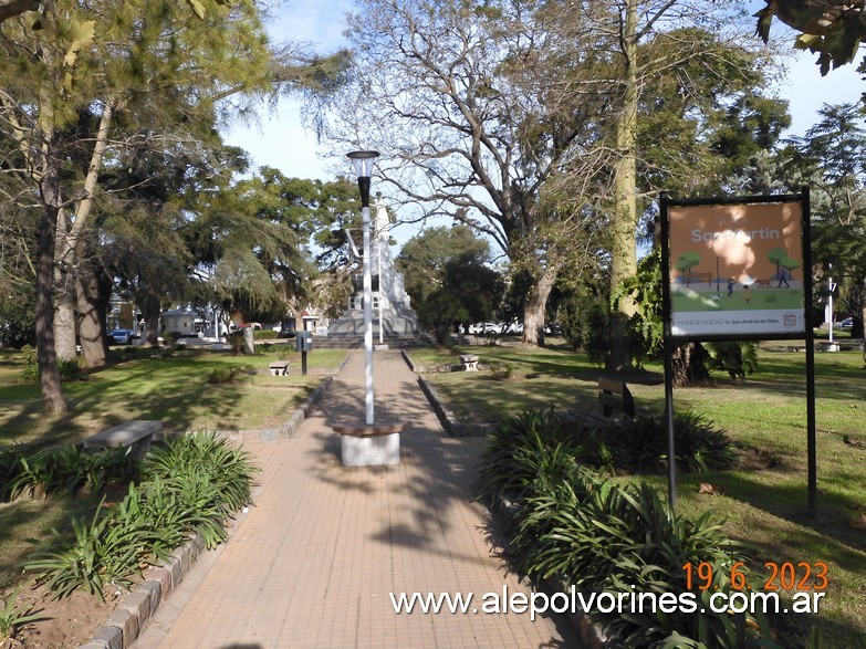 Foto: San Andrés de Giles - Plaza San Martin - San Andrés de Giles (Buenos Aires), Argentina