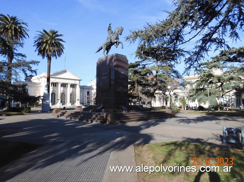 Foto: Junín - Plaza 25 de Mayo - Junin (Buenos Aires), Argentina