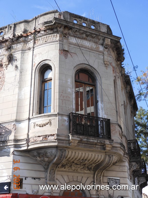 Foto: Flores CABA - Edificios Porteños - Flores (Buenos Aires), Argentina