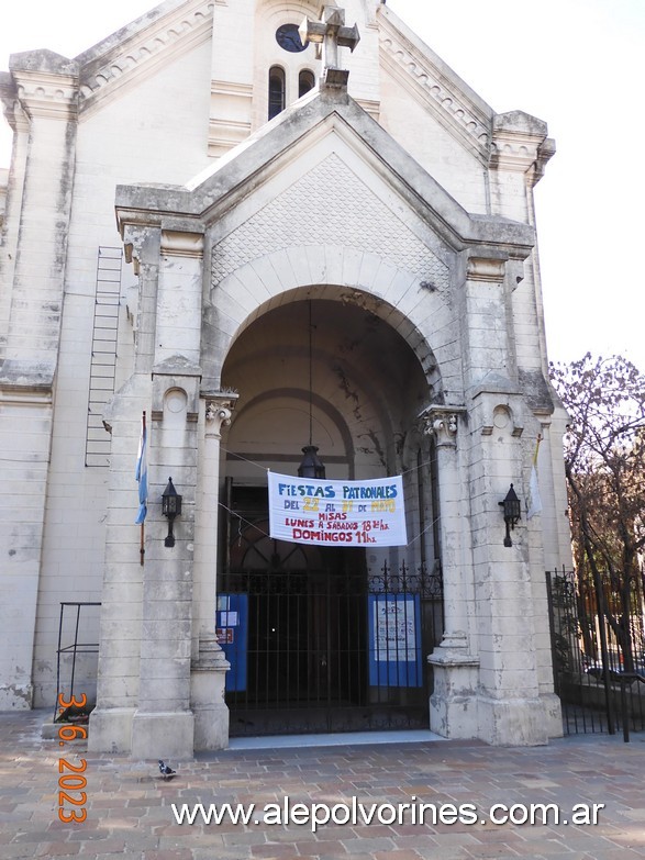 Foto: Flores CABA - Iglesia NS de la Visitacion - Flores (Buenos Aires), Argentina