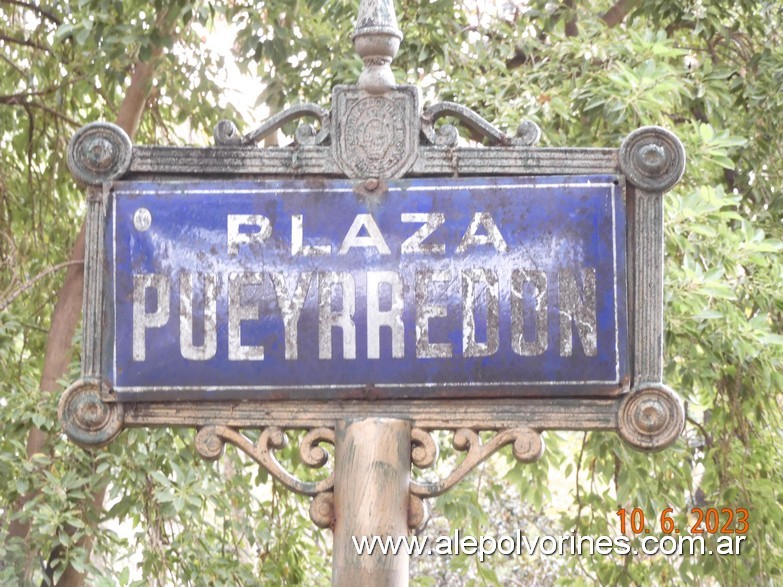 Foto: Flores CABA - Plaza Pueyrredon - Flores (Buenos Aires), Argentina