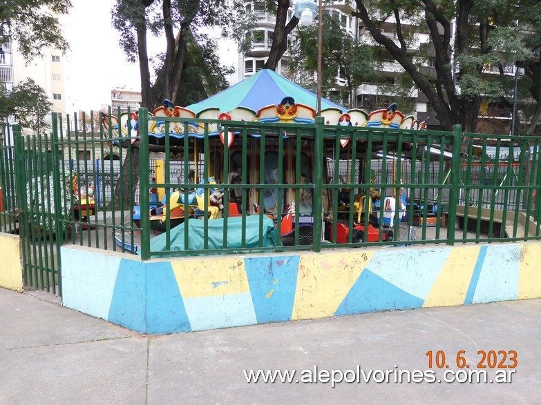 Foto: Flores CABA - Plaza Pueyrredon - Calesita - Flores (Buenos Aires), Argentina