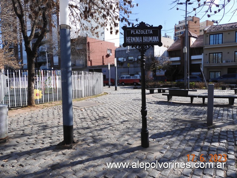 Foto: Flores CABA - Plazoleta Herminia Brumana - Flores (Buenos Aires), Argentina
