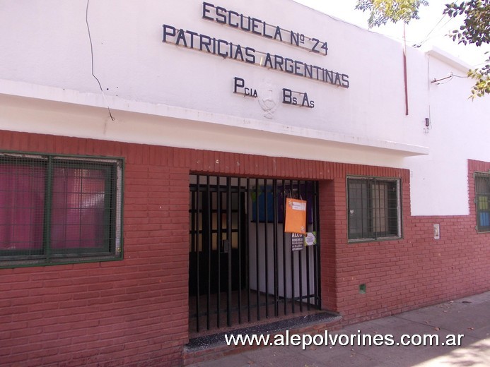 Foto: Villa Sarmiento - Escuela Patricias Argentinas - Morón (Buenos Aires), Argentina