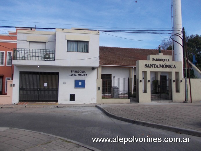 Foto: Villa Sarmiento - Iglesia Santa Monica - Morón (Buenos Aires), Argentina