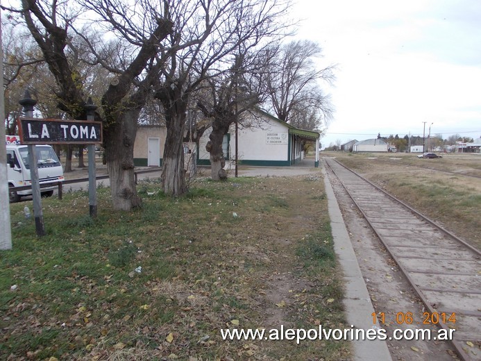 Foto: Estación La Toma - La Toma (San Luis), Argentina