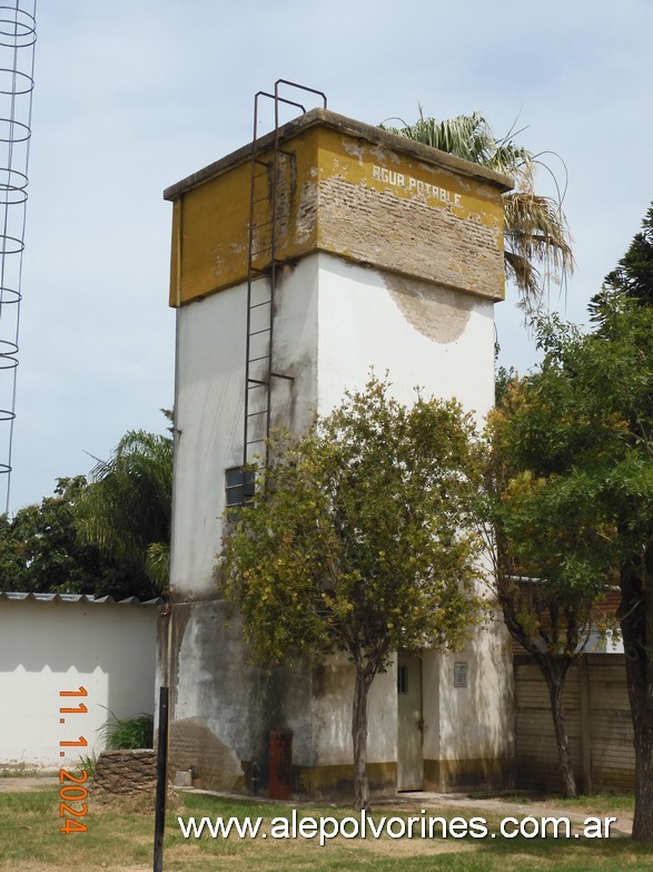 Foto: Loma Alta - Tanque de Agua comunal - Loma Alta (Santa Fe), Argentina