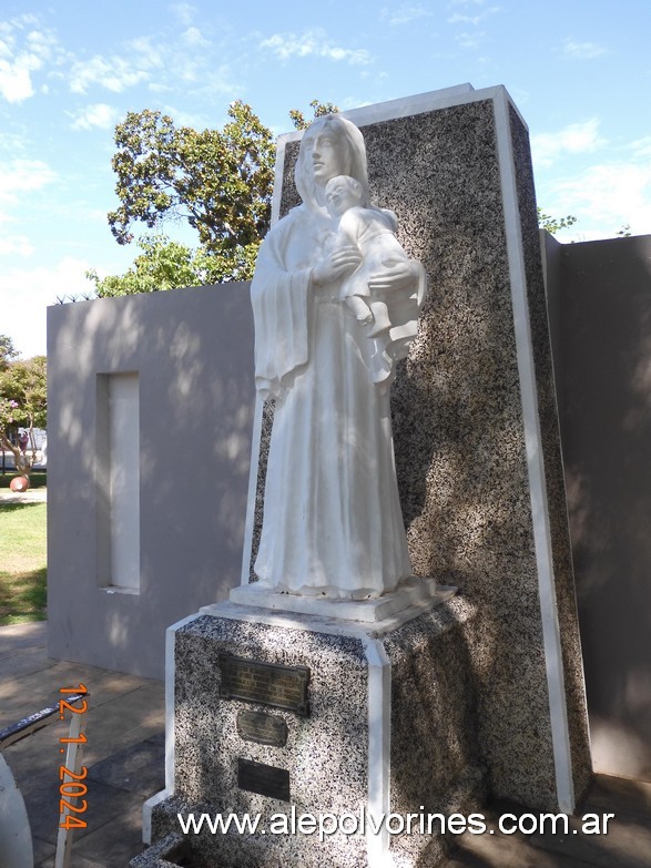 Foto: San Carlos Centro - Monumento a la Madre - San Carlos Centro (Santa Fe), Argentina
