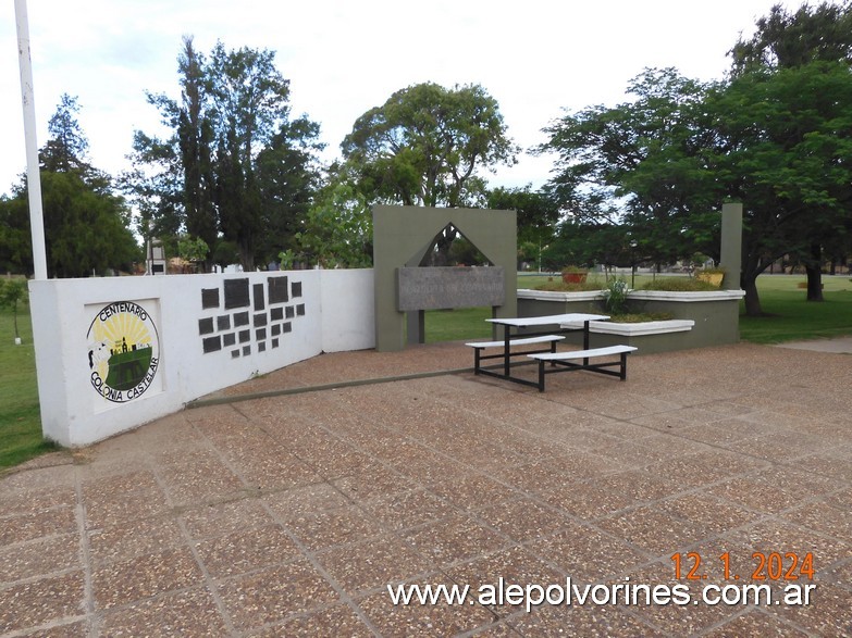 Foto: Colonia Castelar - Monumento al Centenario - Colonia Castelar (Santa Fe), Argentina
