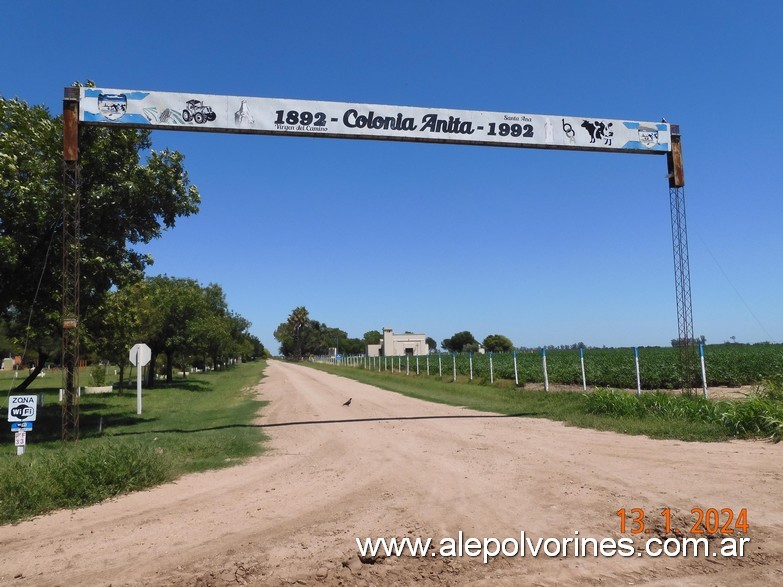 Foto: Colonia Anita, Córdoba - Acceso - Colonia Anita (Córdoba), Argentina