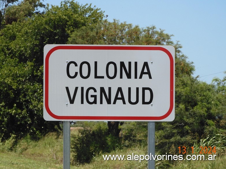 Foto: Colonia Vignaud, Córdoba - Acceso - Colonia Vignaud (Córdoba), Argentina