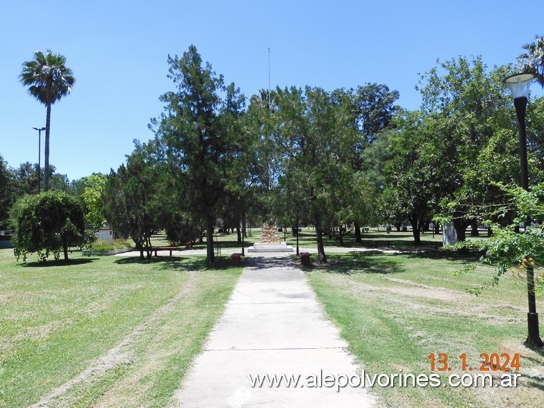 Foto: Colonia San Pedro, Córdoba - Plaza - Colonia San Pedro (Córdoba), Argentina