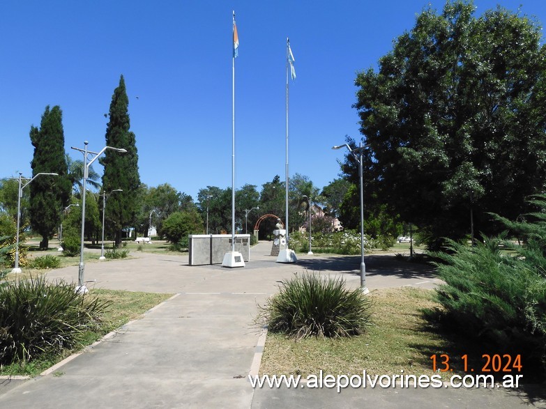 Foto: Colonia Tacurales - Plaza - Tacurales (Santa Fe), Argentina
