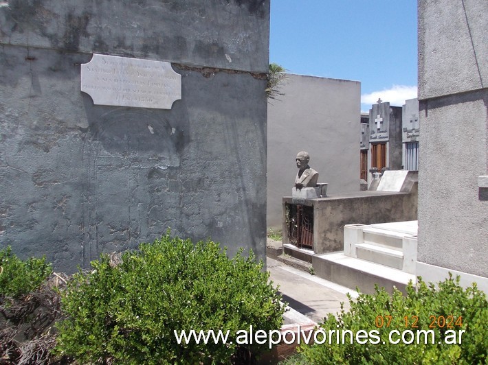 Foto: Moron - Cementerio Municipal - Moron (Buenos Aires), Argentina