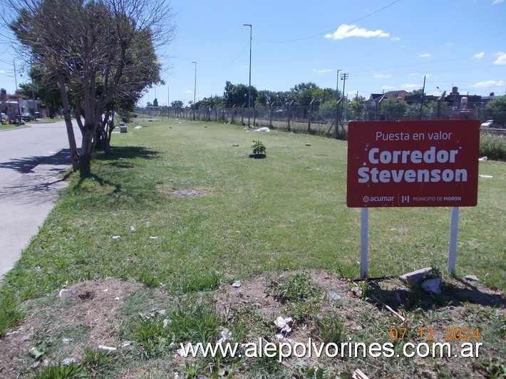 Foto: Castelar - Corredor Stevenson - Castelar (Buenos Aires), Argentina