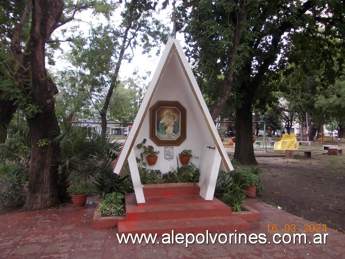 Foto: Haedo - Plaza Gral Urquiza - Oratorio NS de Schoensttat - Haedo (Buenos Aires), Argentina