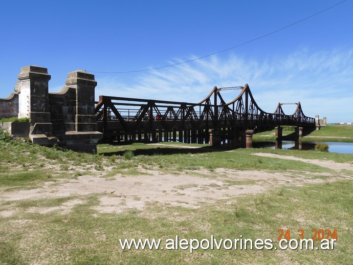 Foto: Puente Metálico Ruta 11 sobre Rio Primero - Villa Roch (Buenos Aires), Argentina