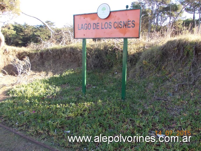 Foto: Necochea - Trencito del Parque - Estación Lago de los Cisnes - Necochea (Buenos Aires), Argentina