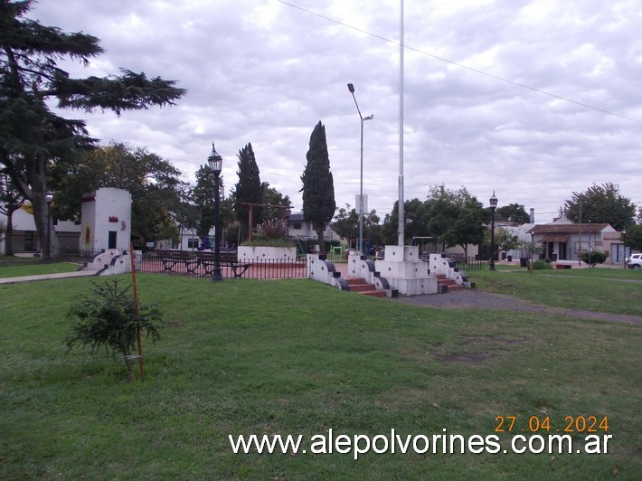 Foto: Castelar - Plaza de los Españoles - Castelar (Buenos Aires), Argentina