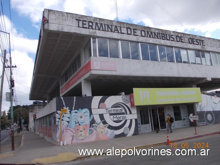 Foto: Morón - Terminal de Omnibus - Moron (Buenos Aires), Argentina
