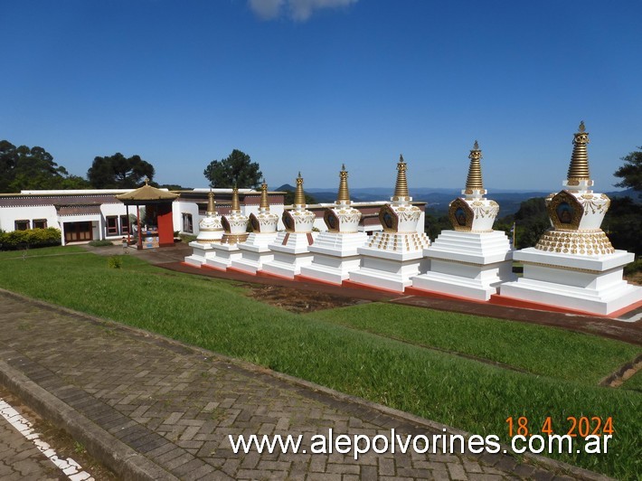 Foto: Tres Coroas BR - Templo Budista Chagdud Gonpa - Tres Coroas (Rio Grande do Sul), Brasil