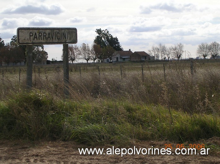 Foto: Estación Parravicini - Parravicini (Buenos Aires), Argentina