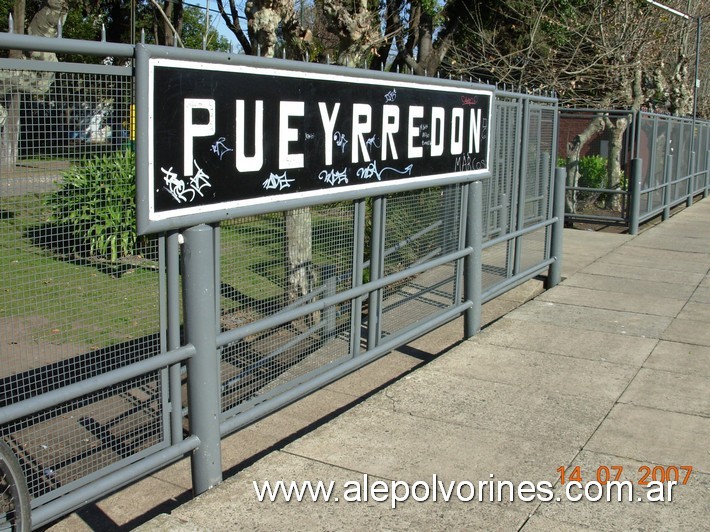 Foto: Estación Pueyrredón - Villa Urquiza (Buenos Aires), Argentina